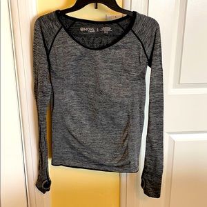 Stretch black/gray long sleeve fitness top